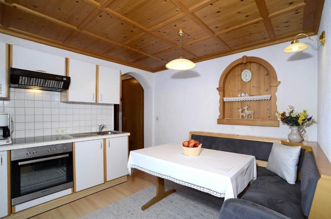 Haus Saler Apartment Silbertal Exterior foto
