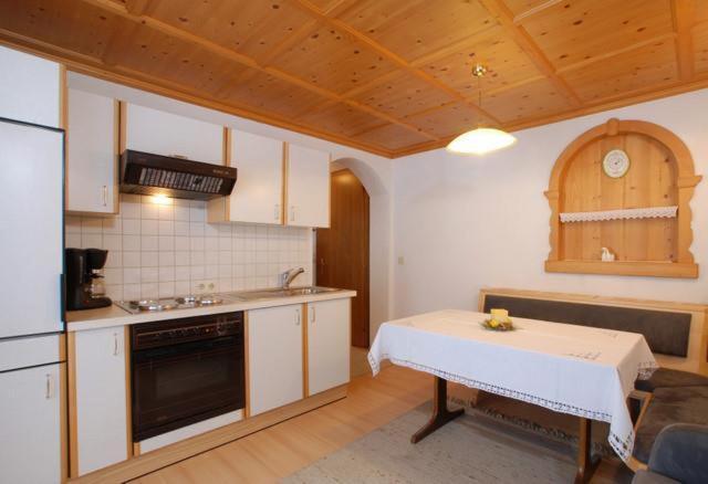 Haus Saler Apartment Silbertal Exterior foto
